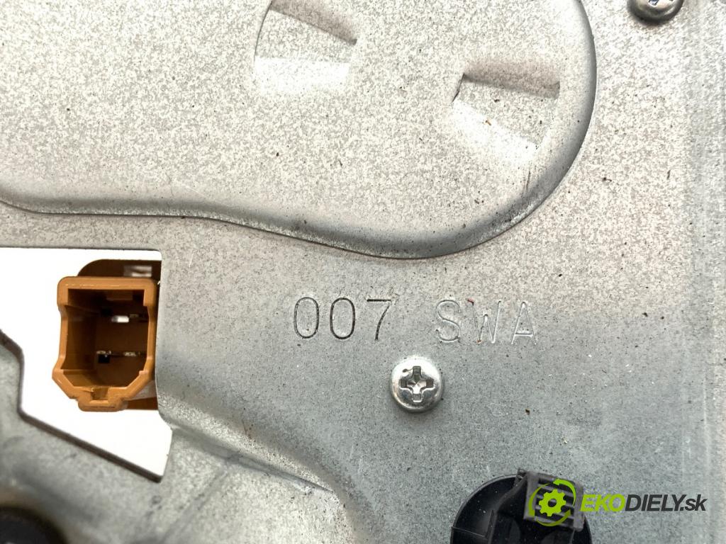 HONDA CR-V III SUV 2007 103 kW 2.2 i-CTDi 4WD (RE6) 2204 Motor stieračov zad