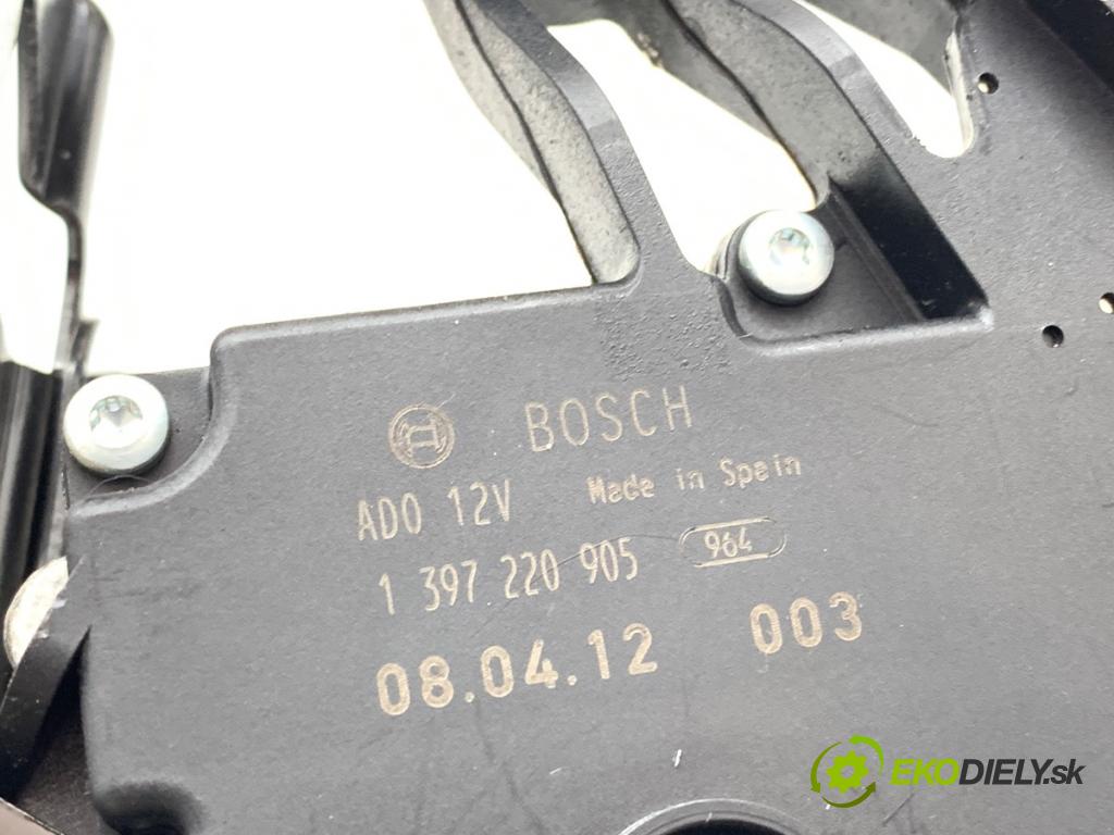BMW E61 Kombi 2008 130 kW 520 d 1995 Motor stieračov zad 7208601