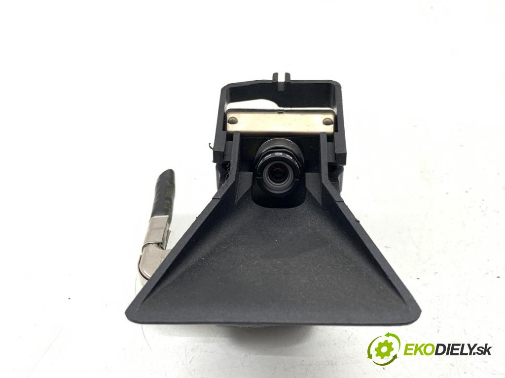 BMW E61 Kombi 2008 130 kW 520 d 1995 KAMERA okna prednej 9137716