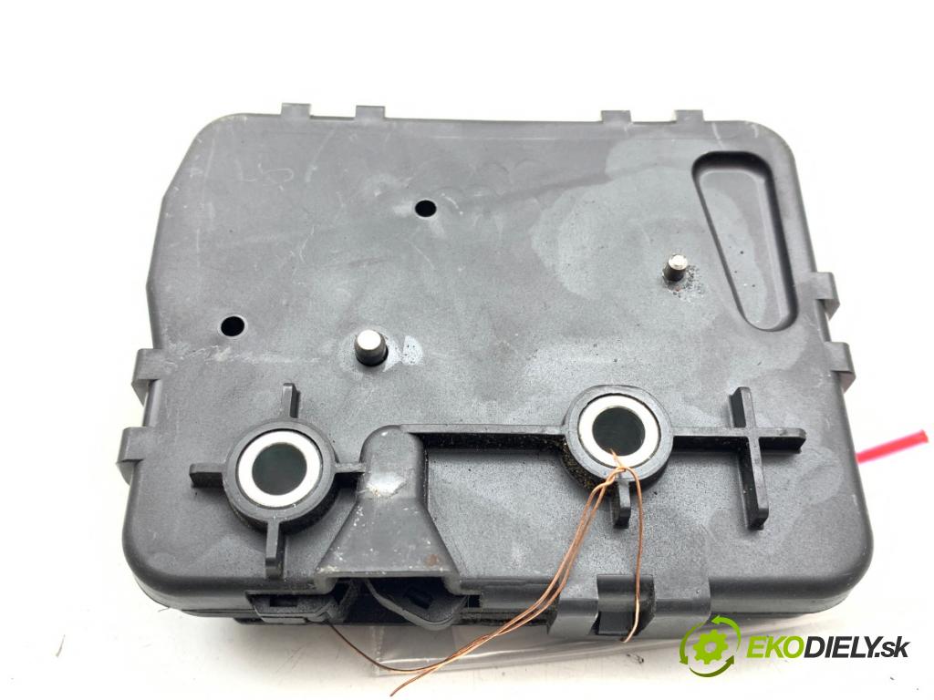 BMW E61 Kombi 2008 130 kW 520 d 1995 zámok dveří zadní část 8218849