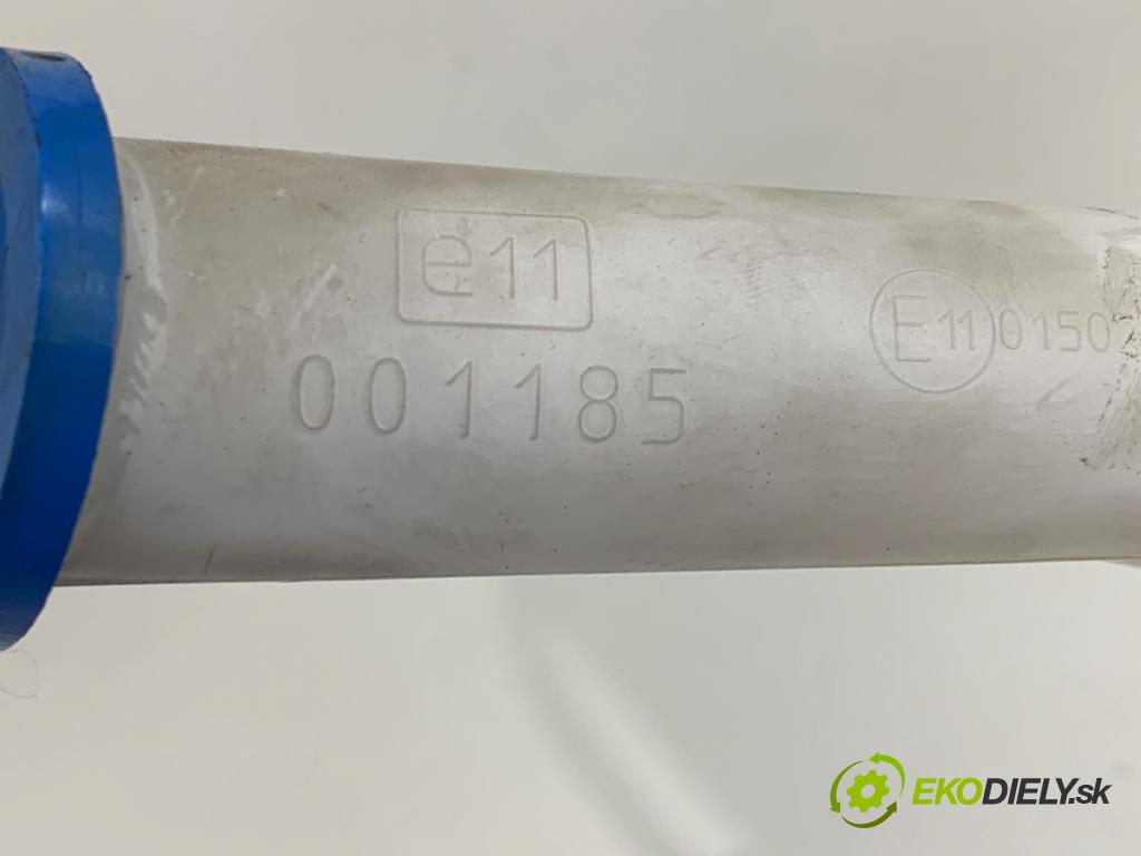 TOYOTA COROLLA E12 liftback 2003 71 kW 1.4 VVT-i (ZZE120_) 1398 Nádržka ostrekovačov