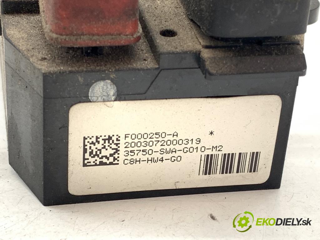 HONDA CR-V III SUV 2007 103 kW 2.2 i-CTDi 4WD (RE6) 2204 Prepínač okien 35750-SWA-G010-M2 (Prepínacie páčky pod volantom)