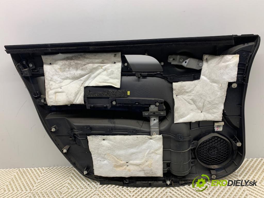 HONDA CR-V III SUV 2007 103 kW 2.2 i-CTDi 4WD (RE6) 2204 ča dveře pravý přední část
