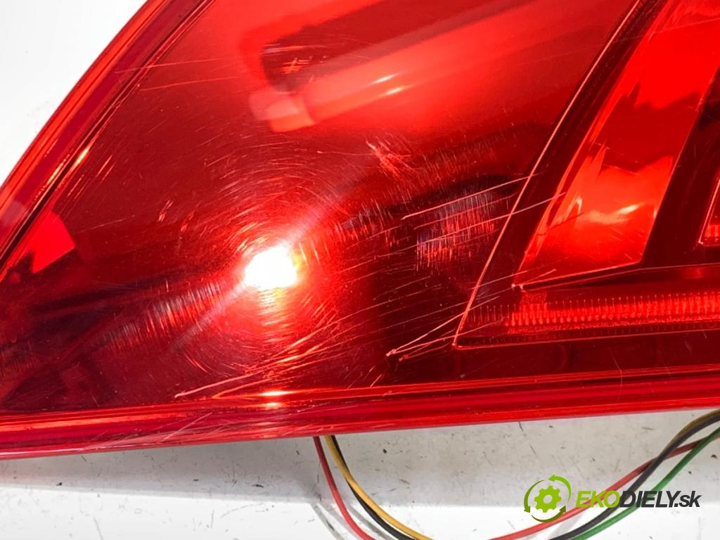 SKODA SUPERB II liftback 2014 103 kW 2.0 TDI 1968 Svetlo ľavy zad LED 3T5945095