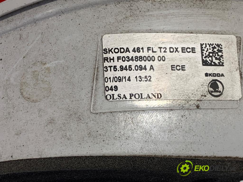 SKODA SUPERB II liftback 2014 103 kW 2.0 TDI 1968 Svetlo pravy zad vnútorná LED 3T5945094A