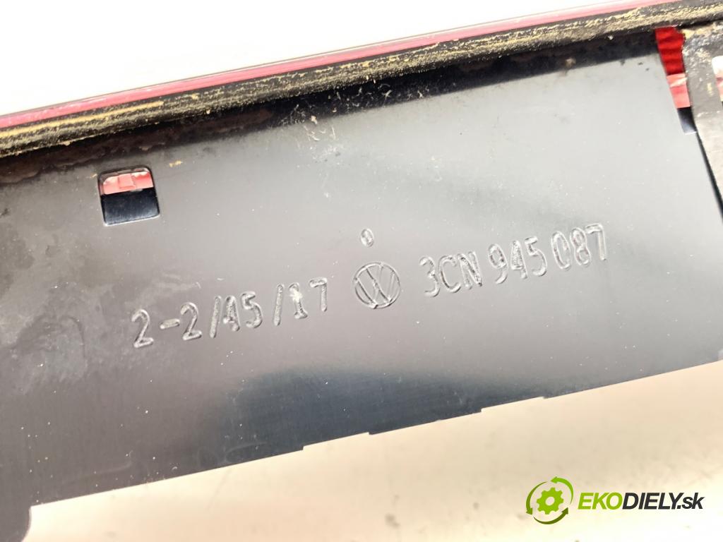 SKODA FABIA III Kombi 2017 77 kW 1.4 TDI 1422 světlo brzdových světel 3CN945087