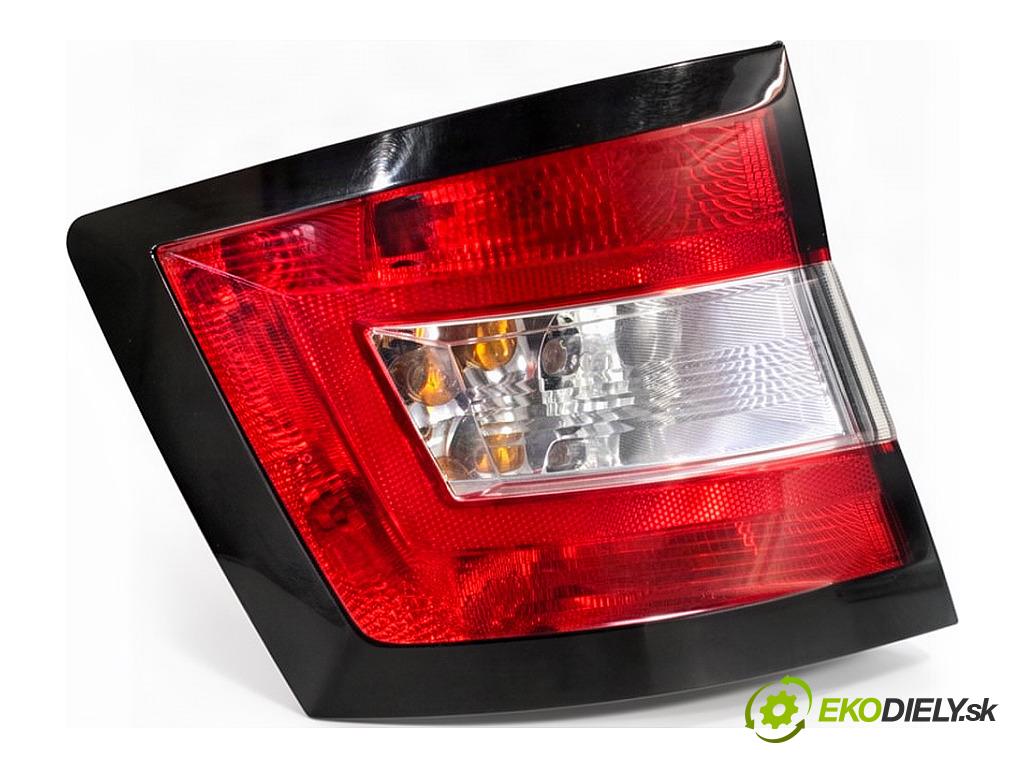 SKODA FABIA III Kombi 2017 77 kW 1.4 TDI 1422 Svetlo ľavy zad 6V9945095