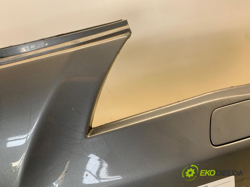 BMW E60 sedan 2004 125 kW 520 i 2171 Nárazník predný  (Kľučka dverí ostatné)