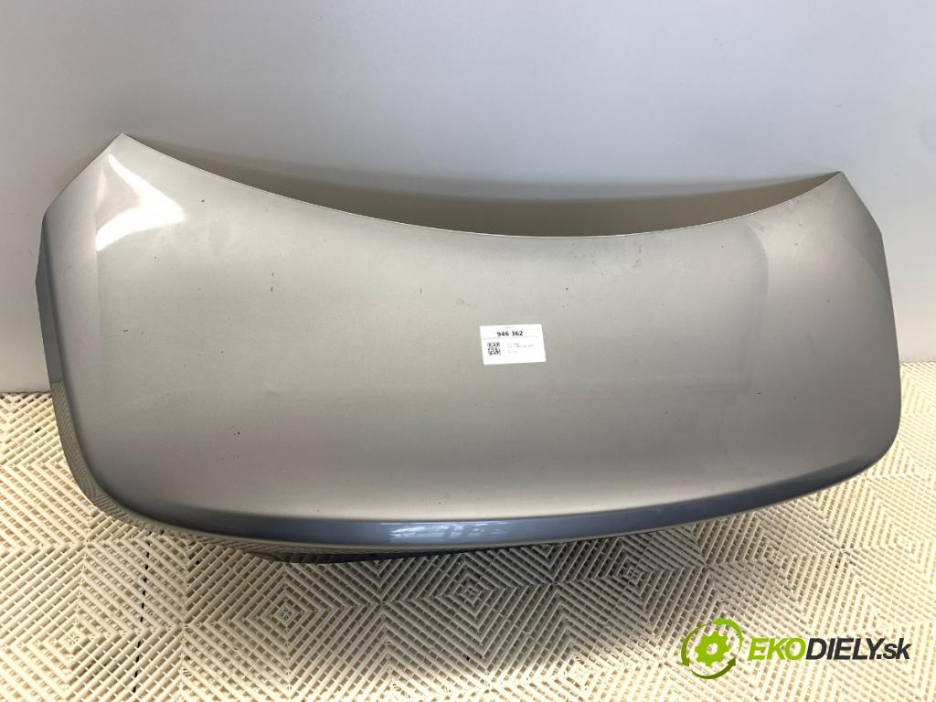 BMW E60 sedan 2004 125 kW 520 i 2171 kapota zad