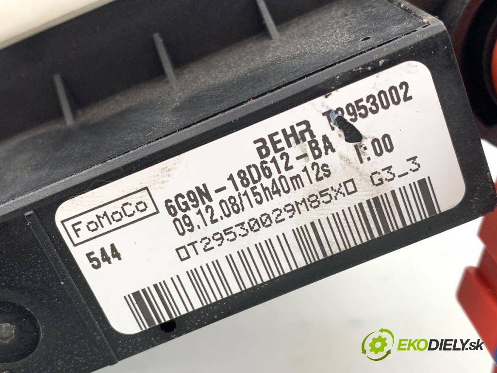 VOLVO XC60 I SUV 2009 136 kW D5 AWD 2400 topné těleso radiátor topení elektrická 6G9N-18D612-BA (Radiátor topení)