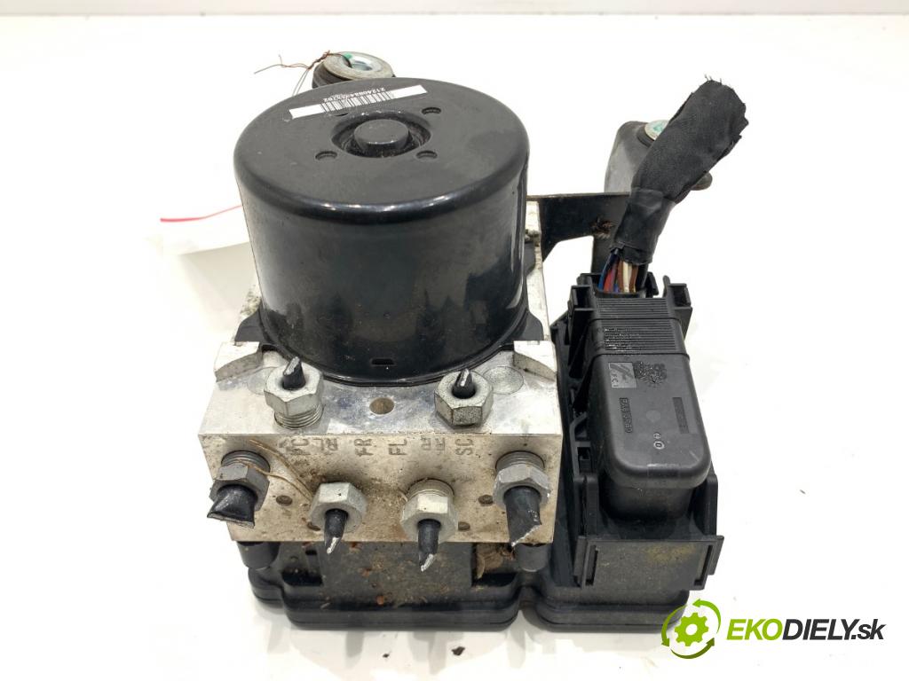 VOLVO XC60 I SUV 2009 136 kW D5 AWD 2400 Pumpa ABS P30681619 (Pumpa ABS)