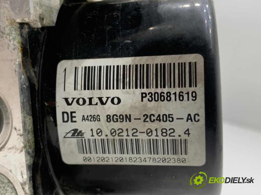 VOLVO XC60 I SUV 2009 136 kW D5 AWD 2400 Pumpa ABS P30681619 (Pumpa ABS)