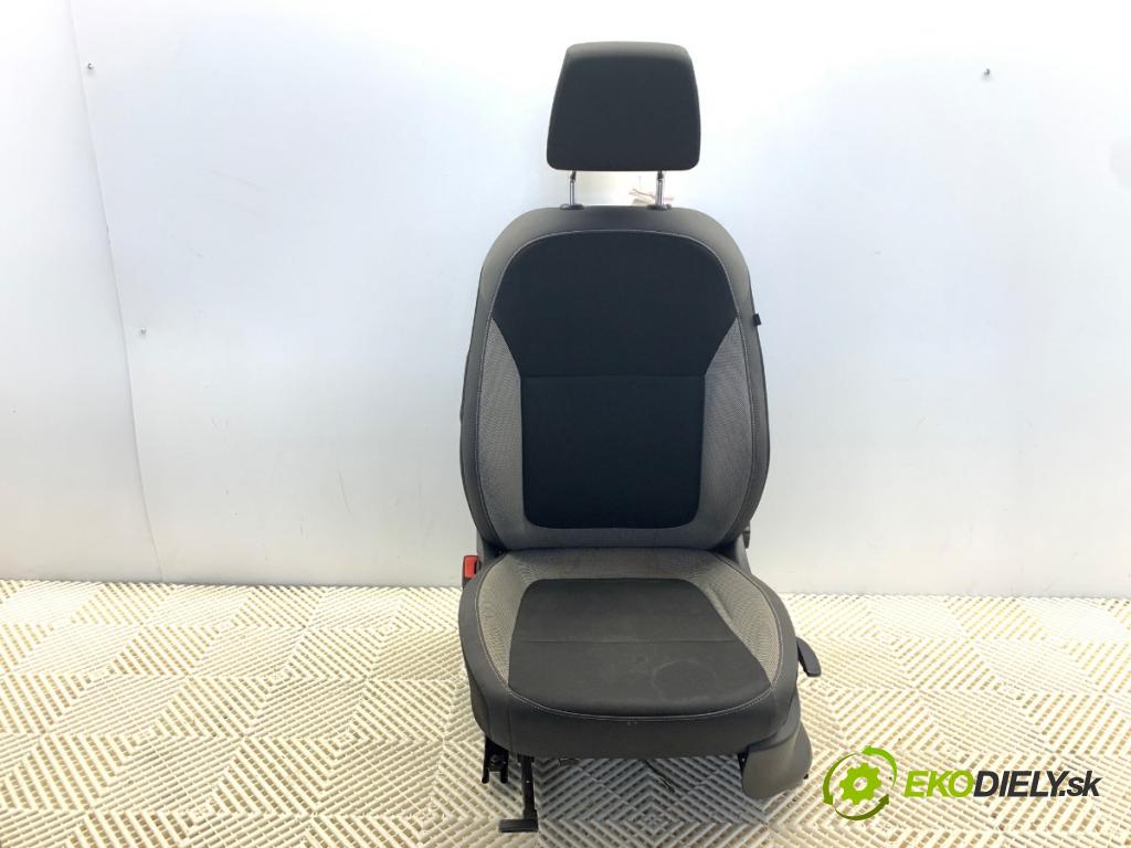 SKODA FABIA III Kombi 2017 77 kW 1.4 TDI 1422 sedadlo levý přední část 