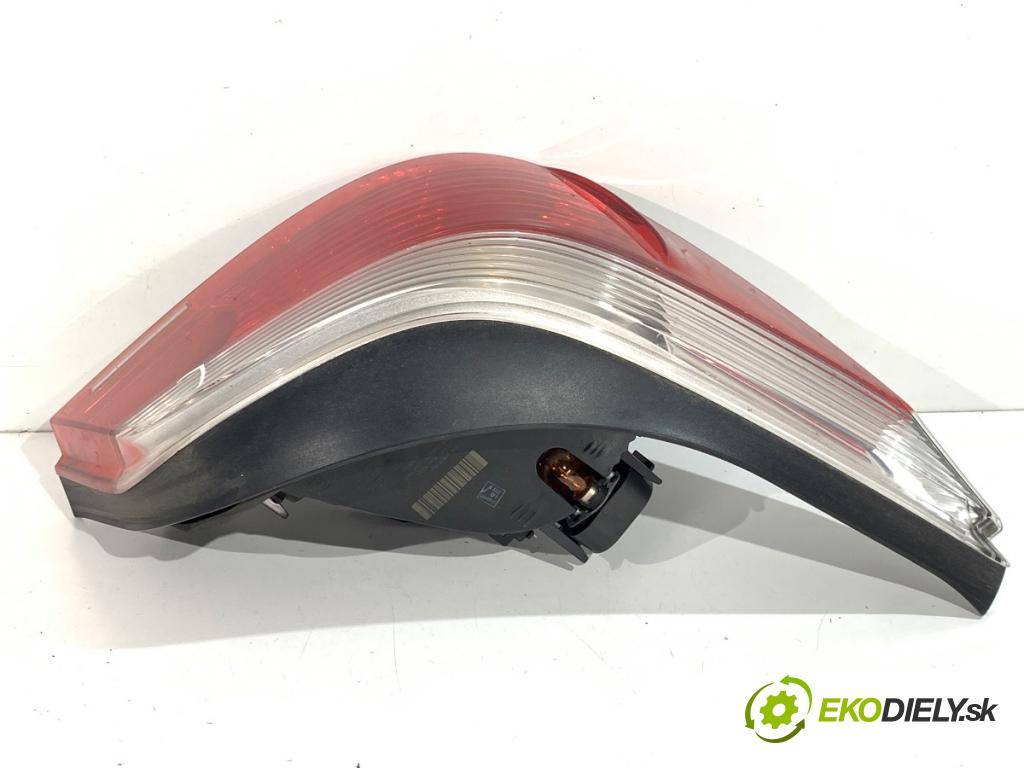 BMW E60 sedan 2004 125 kW 520 i 2171 Svetlo ľavy zad 6910767