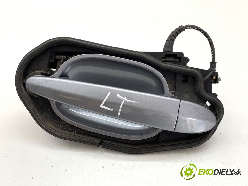 BMW E60 sedan 2004 125 kW 520 i 2171 Kľučka vonkajšia ľavy zad 7034543