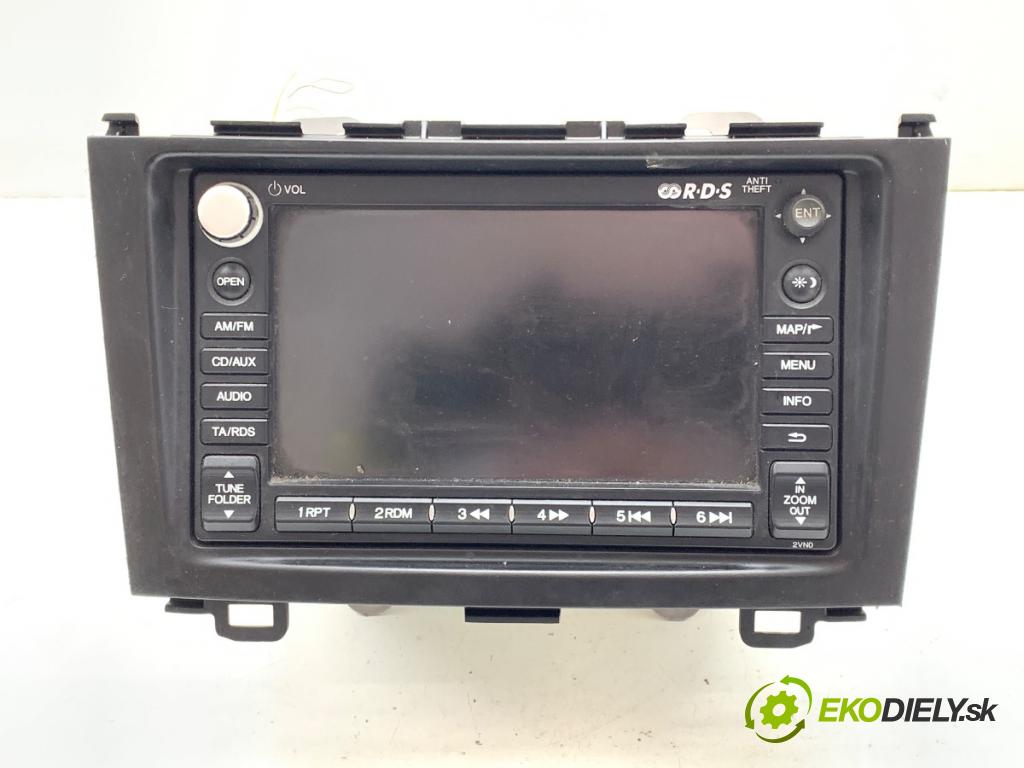 HONDA CR-V III SUV 2007 103 kW 2.2 i-CTDi 4WD (RE6) 2204 RADIO 39541-SWA-E010-M1 (Audio zařízení)