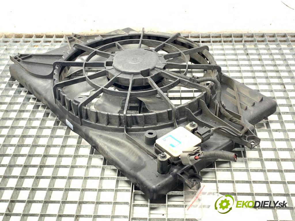 HYUNDAI i30 liftback 2018 88 kW 1.0 T-GDI 998 ventilátor chladiče 25385-F3000 (Ventilátor)