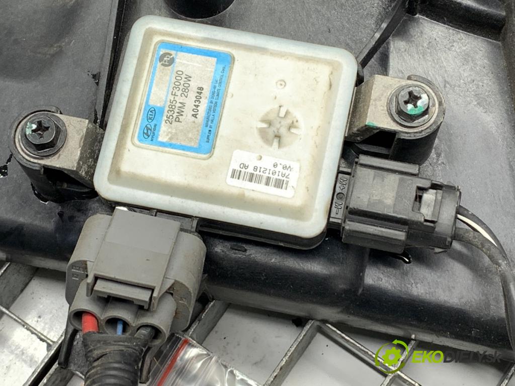 HYUNDAI i30 liftback 2018 88 kW 1.0 T-GDI 998 ventilátor chladiče 25385-F3000 (Ventilátor)