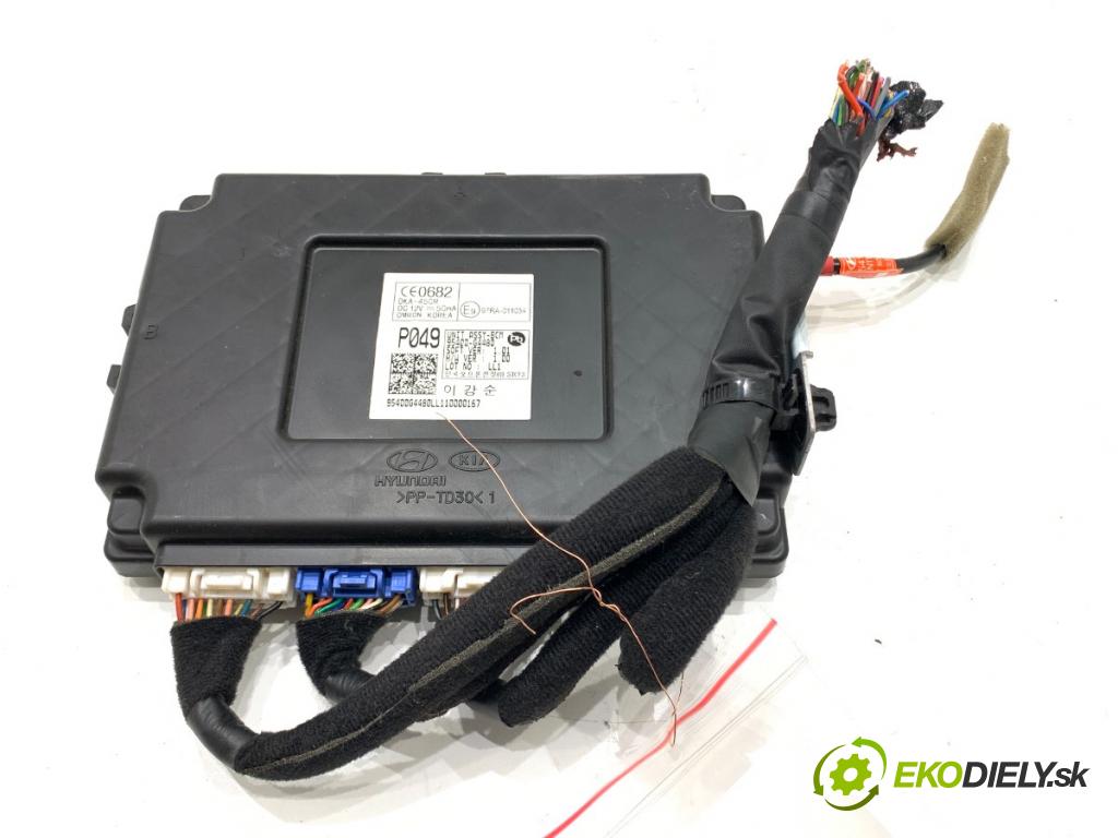 HYUNDAI i30 liftback 2018 88 kW 1.0 T-GDI 998 Modul BCM 95400-G4480 (Riadiaca jednotka ostatné)