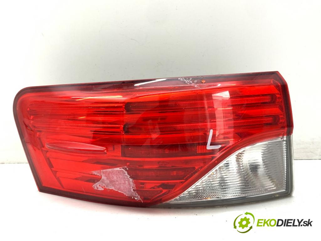 TOYOTA AVENSIS T27 Kombi 2013 110 kW 2.2 D-4D (ADT271_) 2231 světlo levý zadní část 