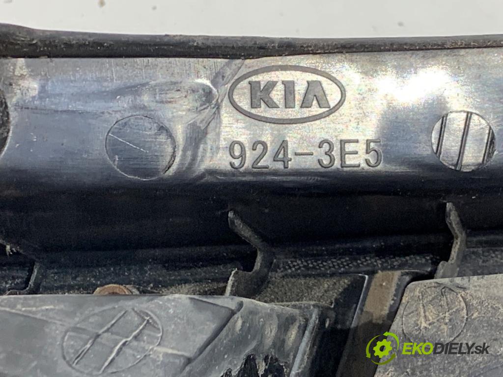 KIA SORENTO I SUV 2008 125 kW 2.5 CRDi 2497 světlo pravý zadní část