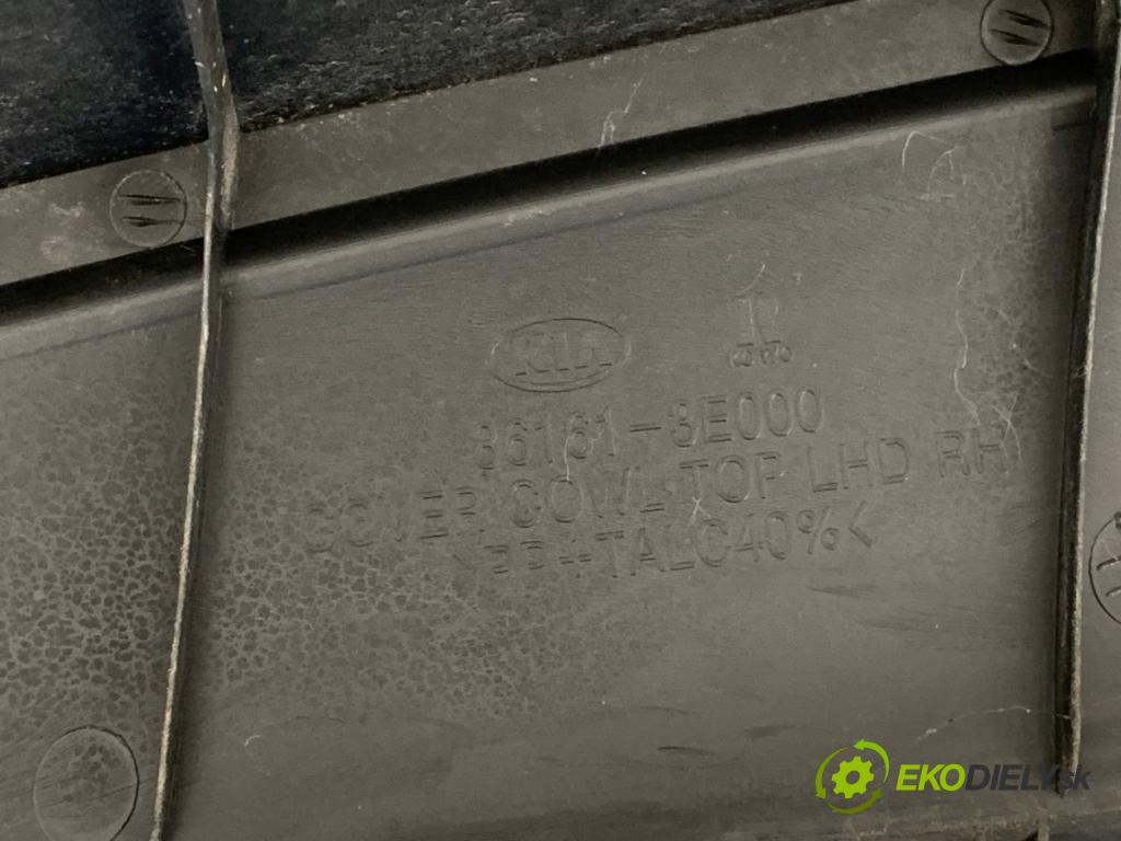 KIA SORENTO I SUV 2008 125 kW 2.5 CRDi 2497 Torpédo, plast pod čelné okno 86161-3E000 (Torpédo (plast pod čelným sklom))