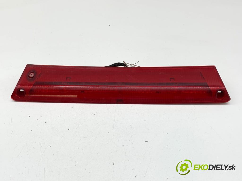 FORD FIESTA MK7 liftback 2008 60 kW 1.25 1242 Svetlo brzdových svetiel 89077103