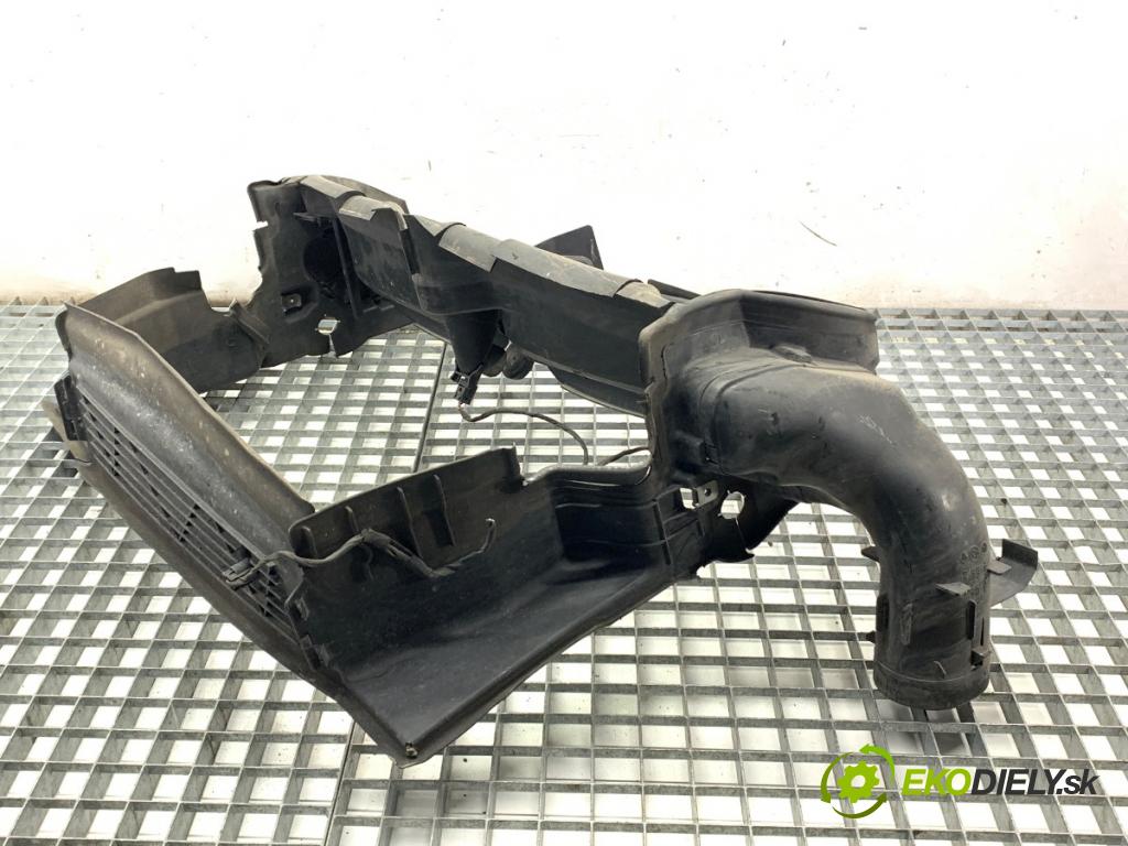 BMW E60 sedan 2004 125 kW 520 i 2171 volant vzduchu 7050537