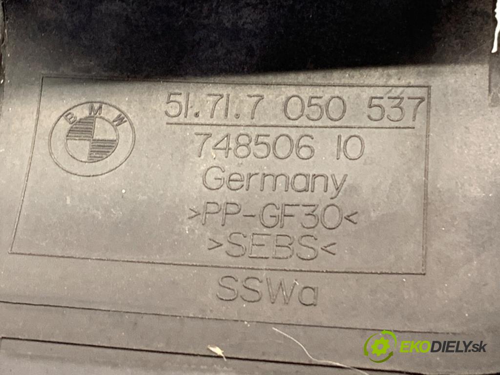BMW E60 sedan 2004 125 kW 520 i 2171 volant vzduchu 7050537