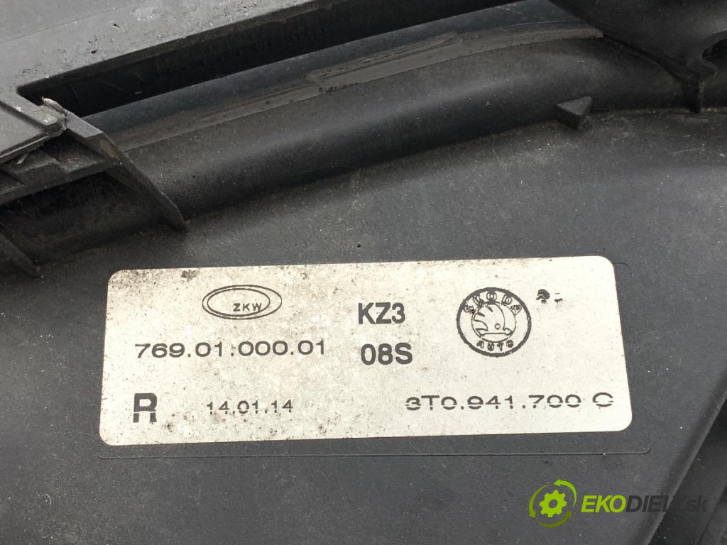 SKODA SUPERB II liftback 2014 103 kW 2.0 TDI 1968 Hmlové svetlo, hmlovka pravy predný 3T0941700C