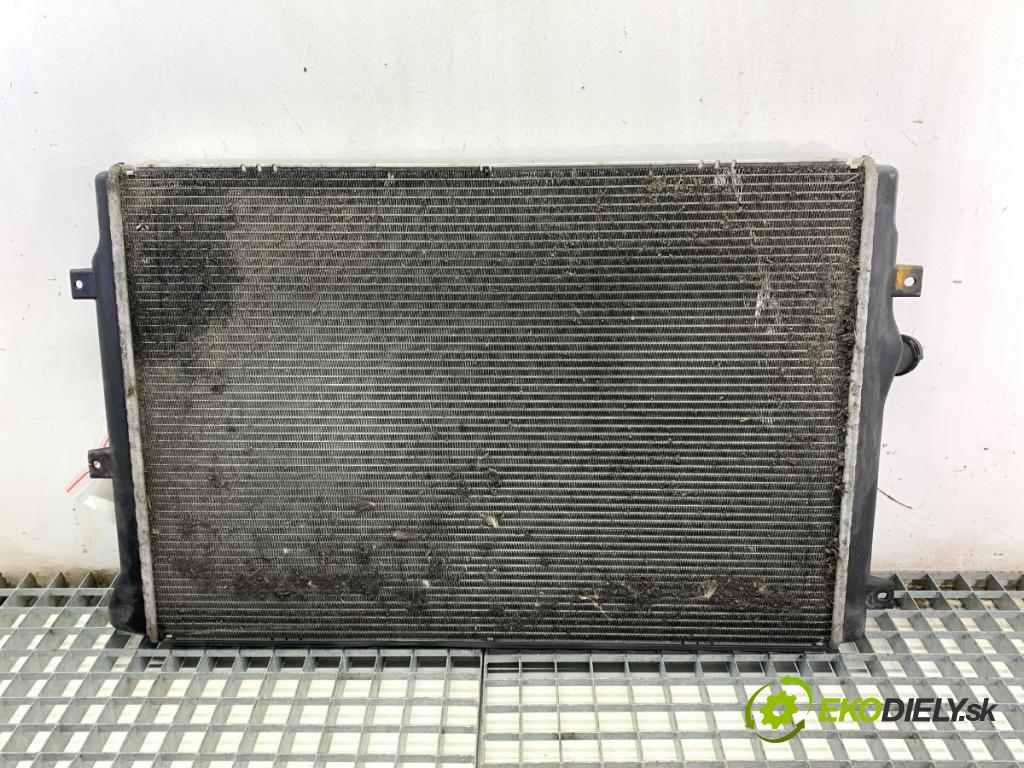 SKODA SUPERB II liftback 2014 103 kW 2.0 TDI 1968 Chladič vody 1K0121251DM (Chladič vody)
