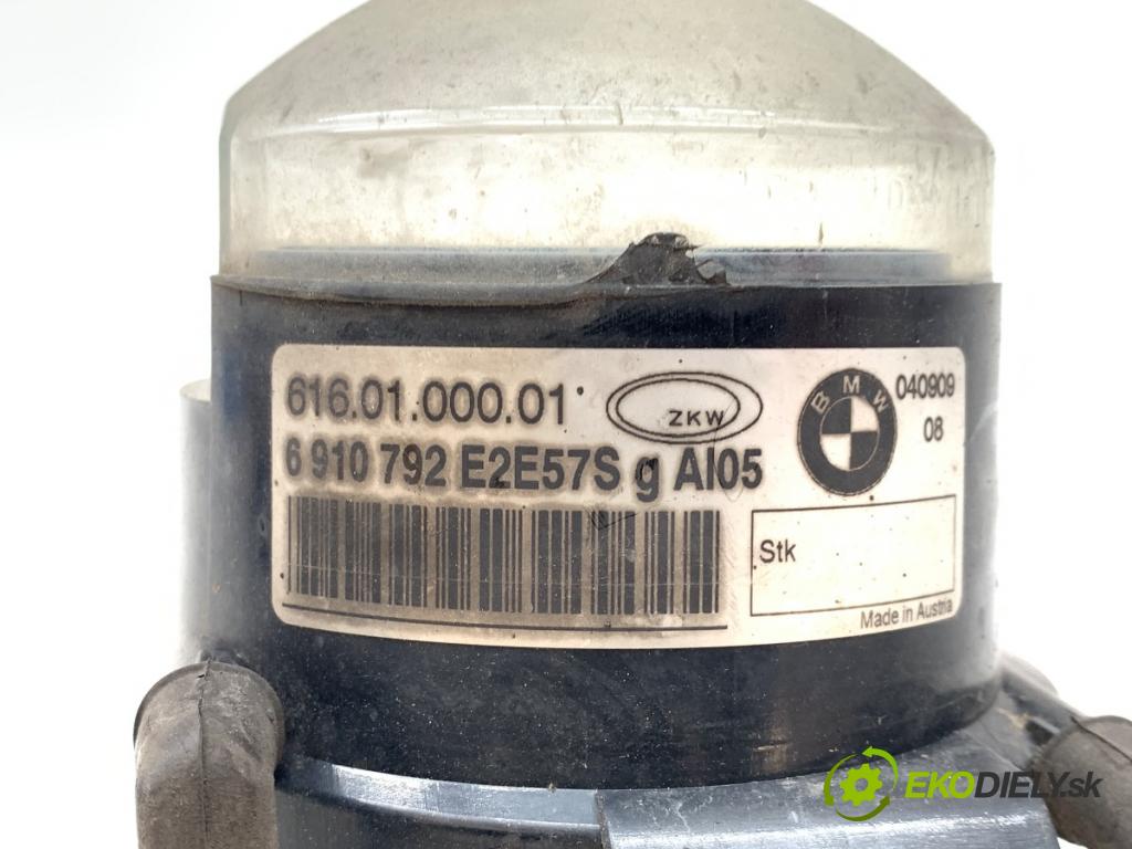 BMW E60 sedan 2004 125 kW 520 i 2171 Hmlové svetlo, hmlovka pravy predný 6910792