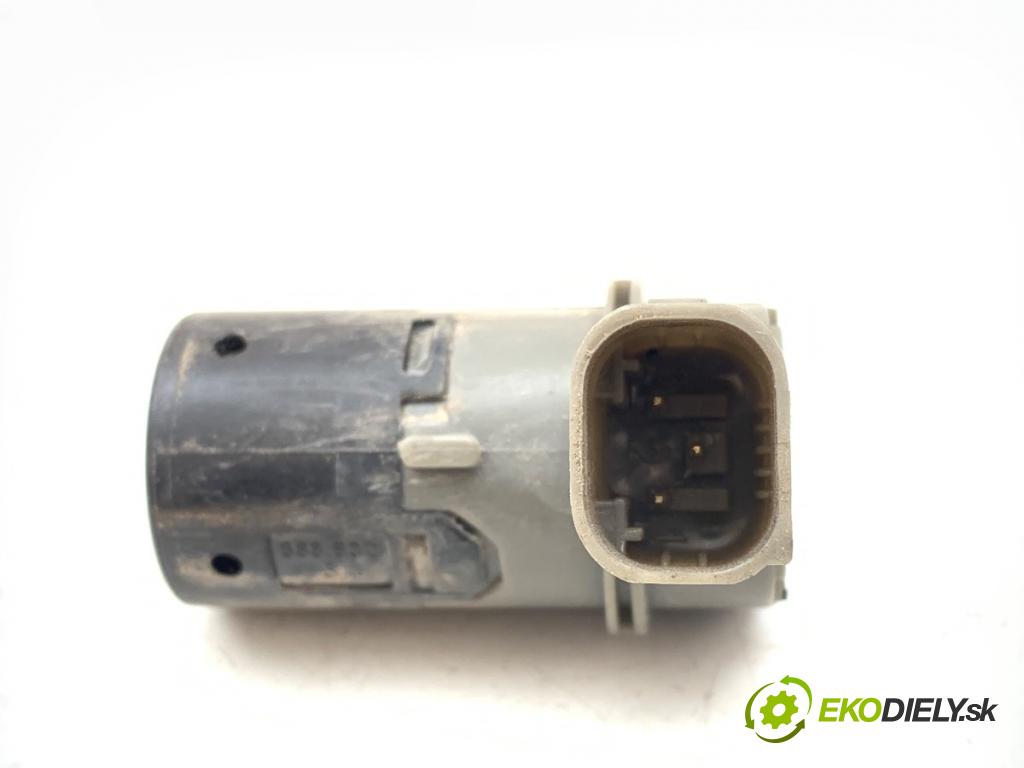 BMW E60 sedan 2004 125 kW 520 i 2171 Snímač PDC 688.632
