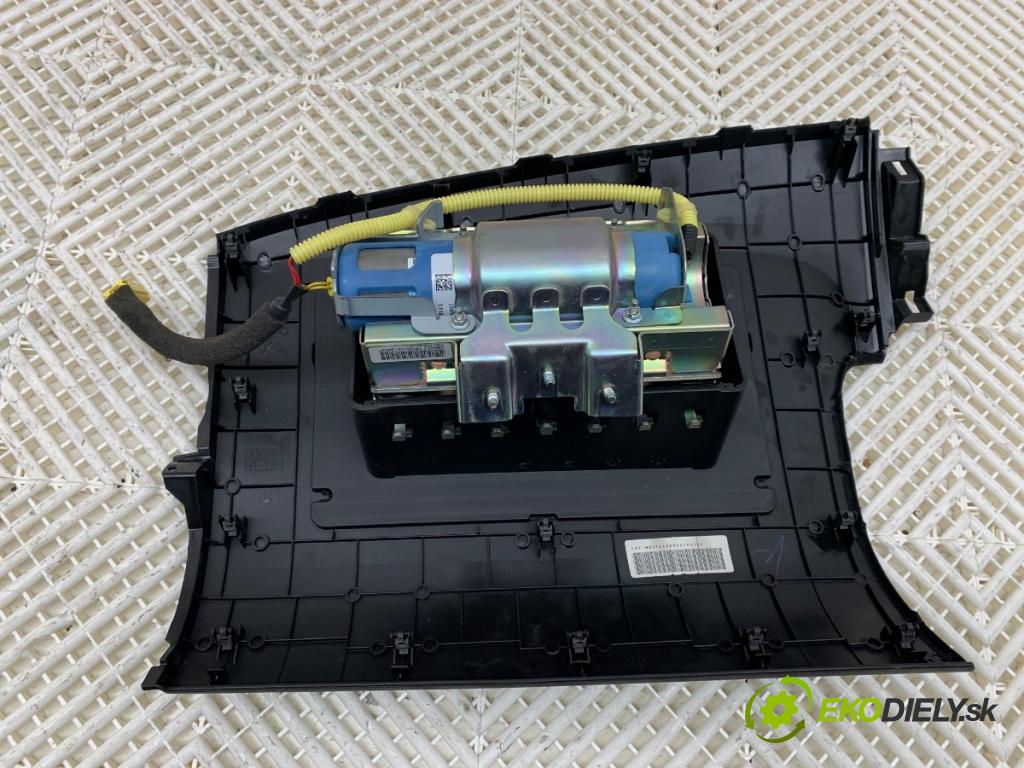 HONDA CR-V III SUV 2007 103 kW 2.2 i-CTDi 4WD (RE6) 2204 AirBag spolujazdca 77850-SWA-G812-M1 (Airbag)