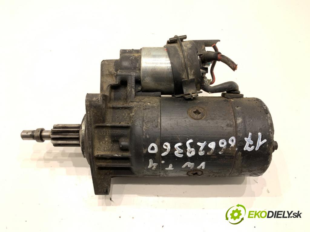 VW TRANSPORTER T4 Autobus 1992 57 kW 2.4 D 2370 Štartér 02B911023A (Štartér)
