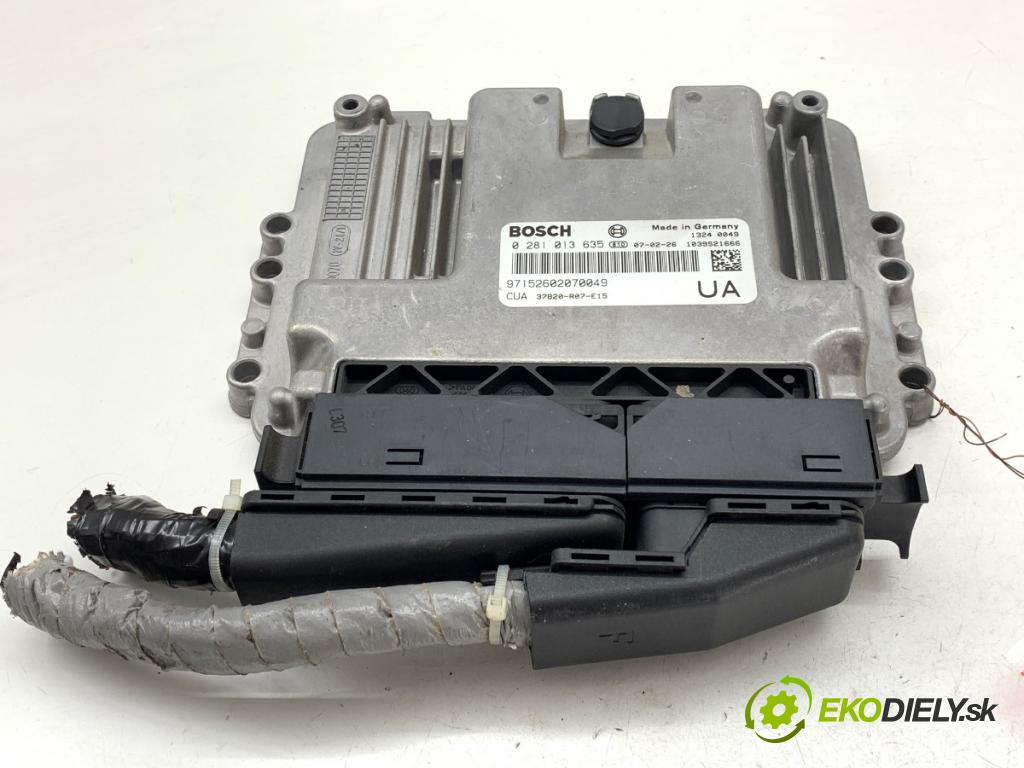 HONDA CR-V III SUV 2007 103 kW 2.2 i-CTDi 4WD (RE6) 2204 riadiaca jednotka Motor 0281013635 (Riadiaca jednotka)