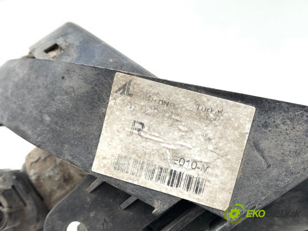 HONDA CR-V III SUV 2007 103 kW 2.2 i-CTDi 4WD (RE6) 2204 Hmlové svetlo, hmlovka pravy predný