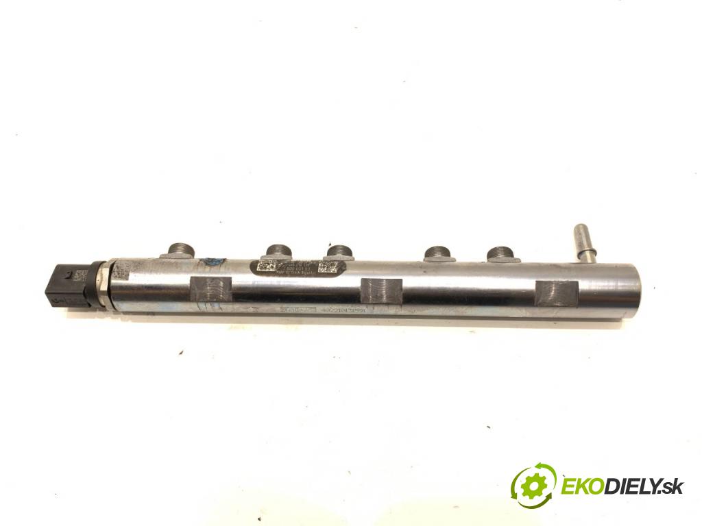 BMW F31 Kombi 2014 135 kW 320 d 1995 lišta vstřikovací 0445214135 (Vstřikovací lišta)