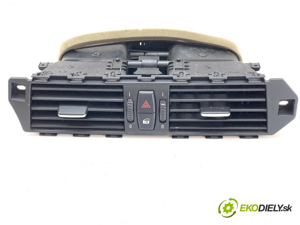 BMW E61 Kombi 2007 173 kW 530 d 2993 Mriežky kúrenia predný 6910734