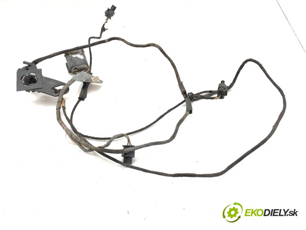 BMW E61 Kombi 2008 130 kW 520 d 1995 Káblovačka PDC predný 9122274