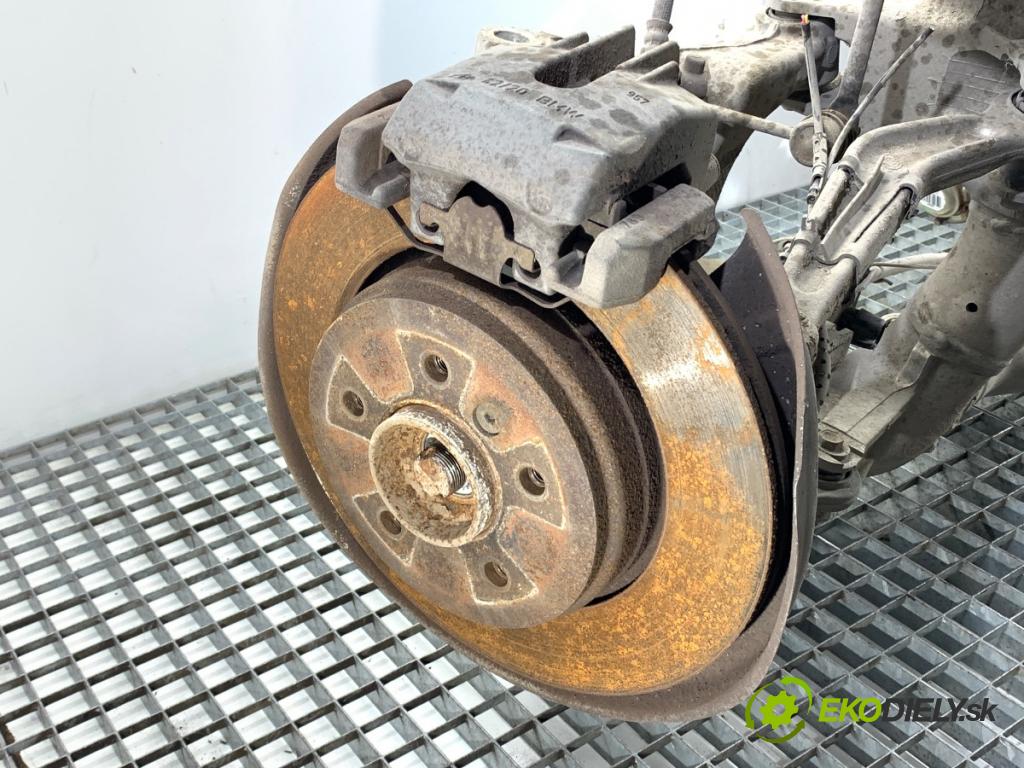 BMW E61 Kombi 2008 130 kW 520 d 1995 výztuha zadní část 6770827