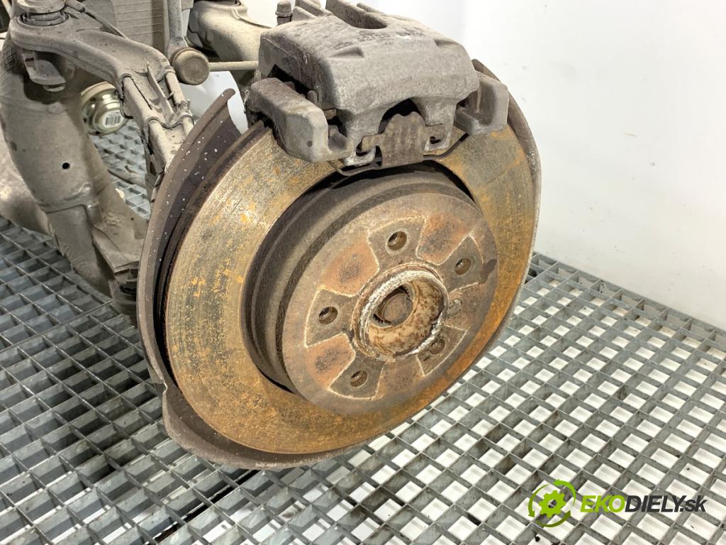 BMW E61 Kombi 2008 130 kW 520 d 1995 výztuha zadní část 6770827