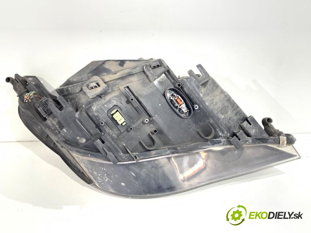 BMW E61 Kombi 2008 130 kW 520 d 1995 Svetlomet ľavy predný XENON 7044671