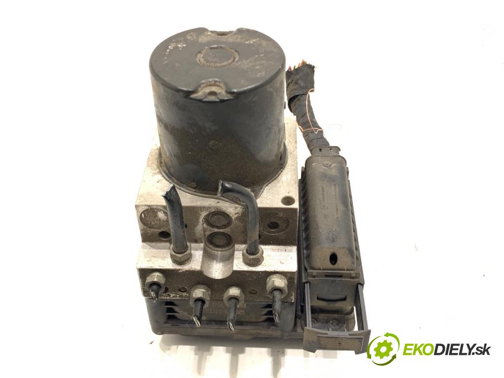 BMW E61 Kombi 2008 130 kW 520 d 1995 Pumpa ABS 6783360 (Pumpa ABS)
