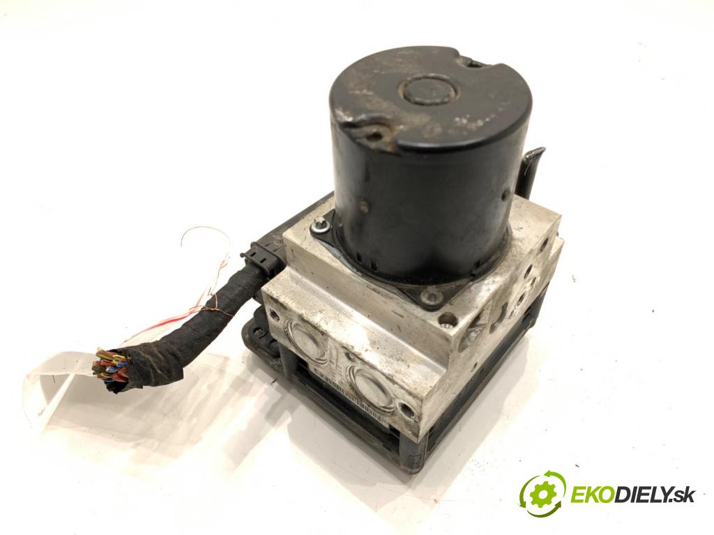 BMW E61 Kombi 2008 130 kW 520 d 1995 Pumpa ABS 6783360 (Pumpa ABS)