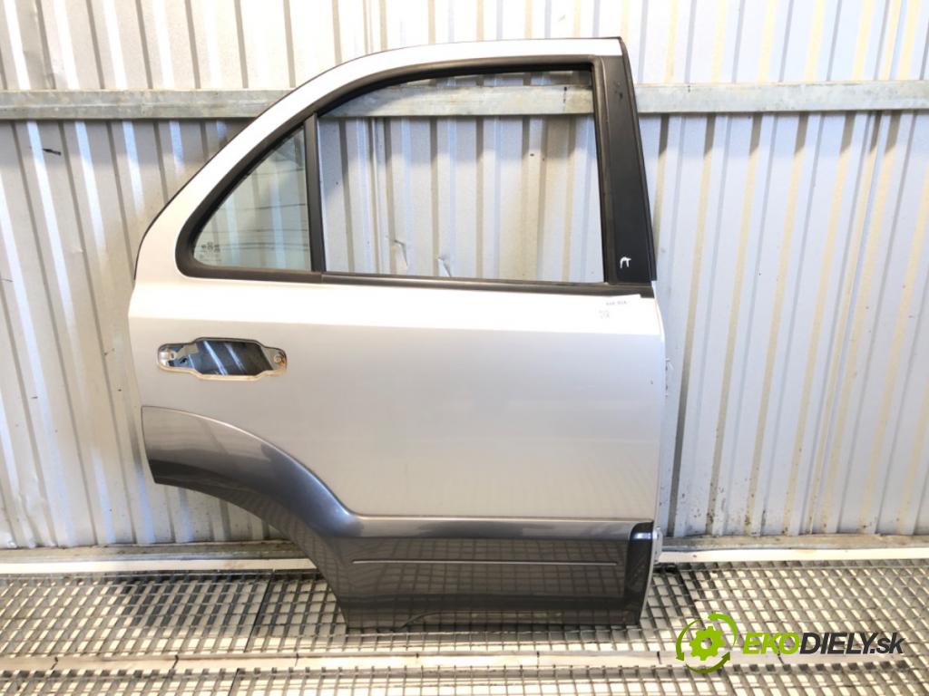 KIA SORENTO I SUV 2008 125 kW 2.5 CRDi 2497 Dvere pravy zad 