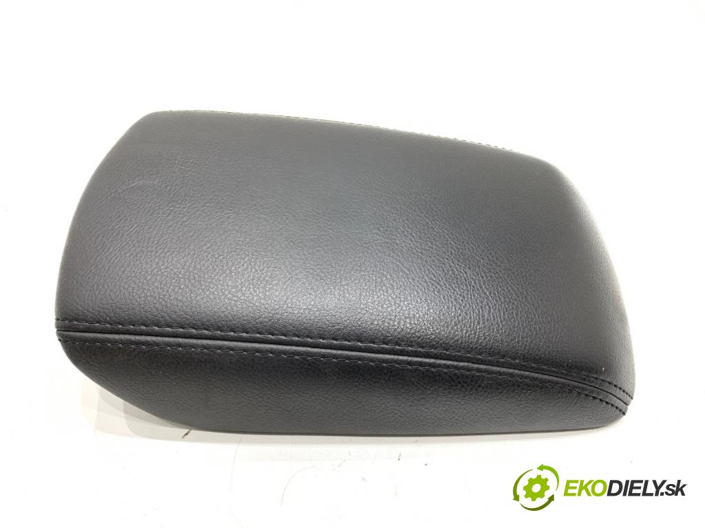 FORD FOCUS III Kombi 2013 92 kW 1.0 EcoBoost 998 Lakťová opierka  (Lakťová opierka)
