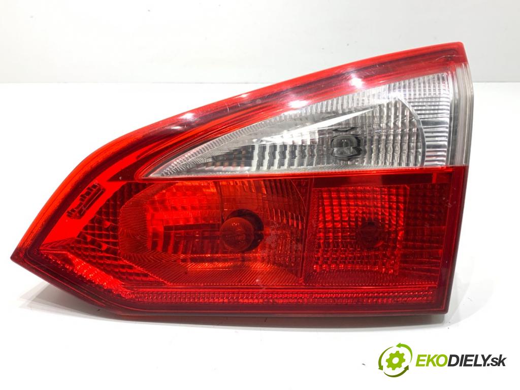 FORD FOCUS III Kombi 2013 92 kW 1.0 EcoBoost 998 Svetlo pravy zad vnútorná BM51-13A602-BC