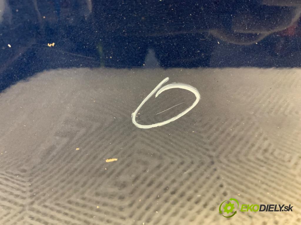 FORD FOCUS III Kombi 2013 92 kW 1.0 EcoBoost 998 dveře pravý zadní část