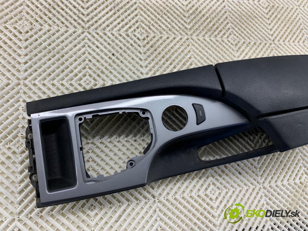 BMW E61 Kombi 2007 173 kW 530 d 2993 Tunel stredový 7034086 (Stredový tunel)